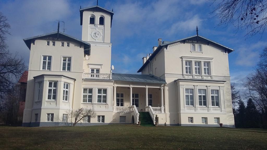 Agroturystyka "Palac W Janowie" Exteriér fotografie