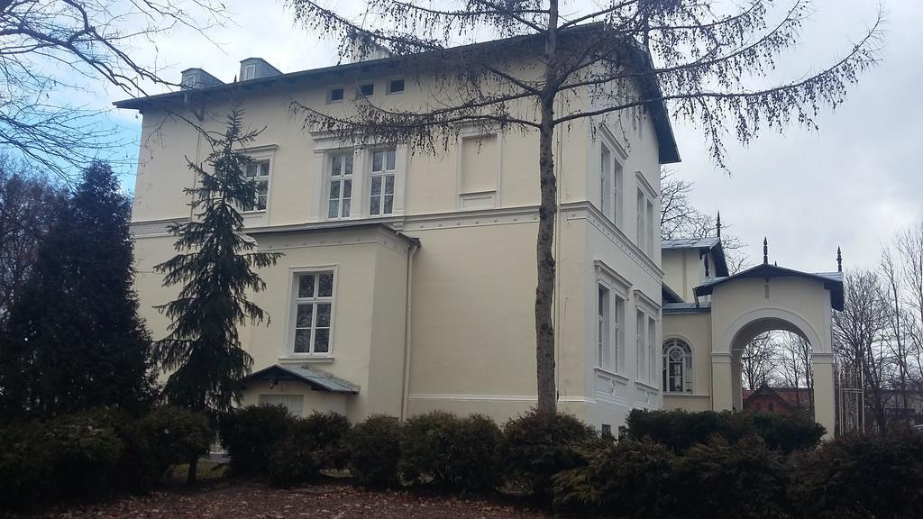 Agroturystyka "Palac W Janowie" Exteriér fotografie