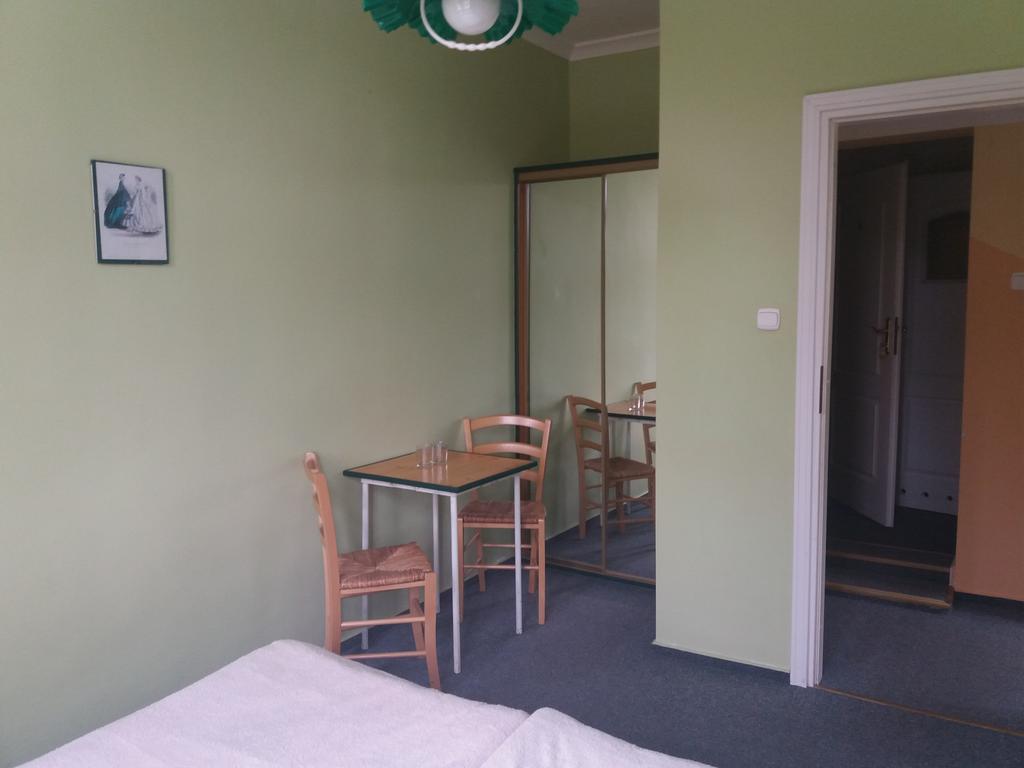 Agroturystyka "Palac W Janowie" Exteriér fotografie