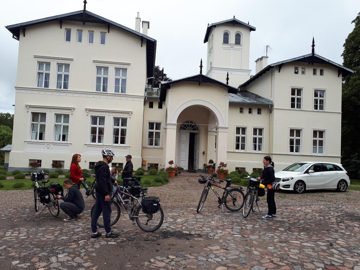 Agroturystyka "Palac W Janowie" Exteriér fotografie